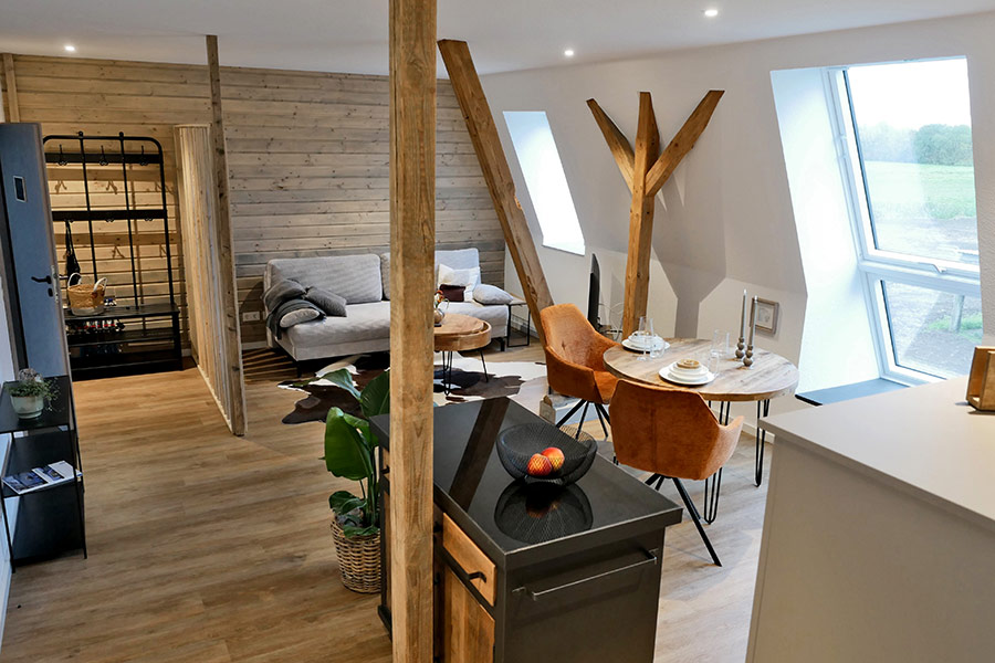 Weidehof_Juebek_Ferienwohnung_Kleiner_Heuboden_06 Ferienwohnung Großer Heuboden Wohnzimmer